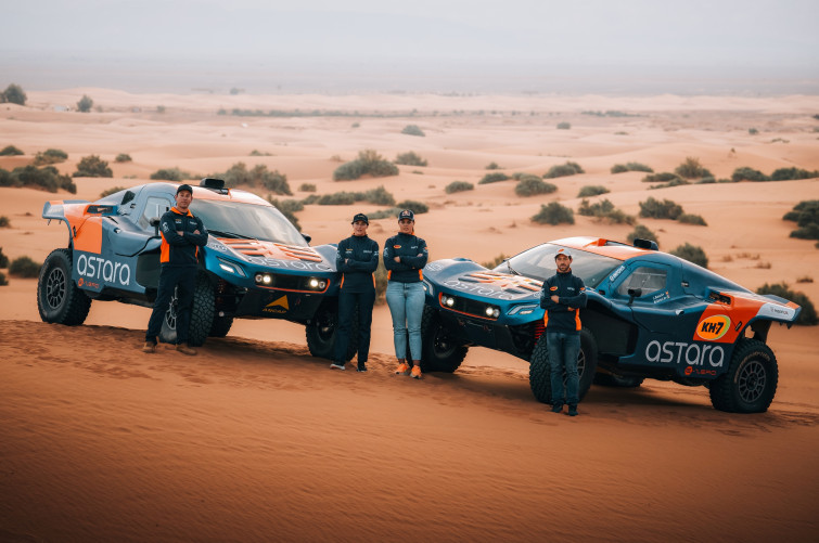 Laia Sanz y Patricia Pita al volante de los Astara Concept para el Dakar 2024