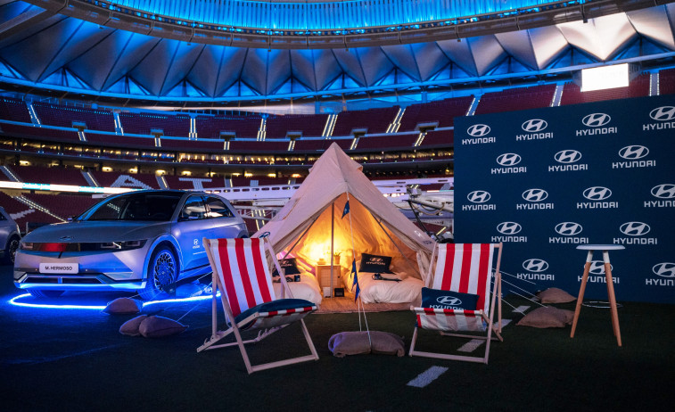 El Eco Camping nocturno de Hyundai reune a jugadores del Atlético de Madrid y aficionados en el Metropolitano