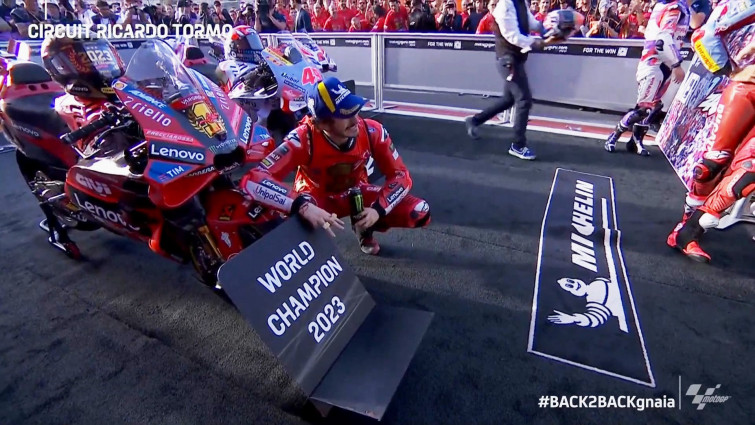 MotoGP | El exceso de presión dio con Martín por los suelos y dejó el título en bandeja a Pecco