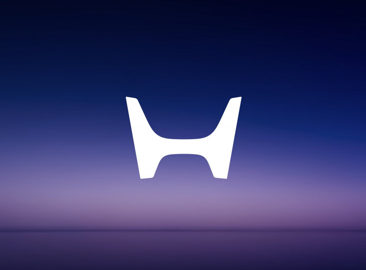 Honda estrenó en Las Vegas su nuevo logo, representando dos manos extendidas