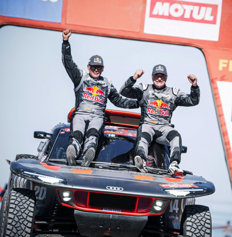 Dakar 2024. Etapa final | Carlos Sainz (Audi) engrandece su leyenda al ganar su cuarto Dakar