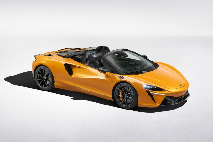 McLaren Artura Spider