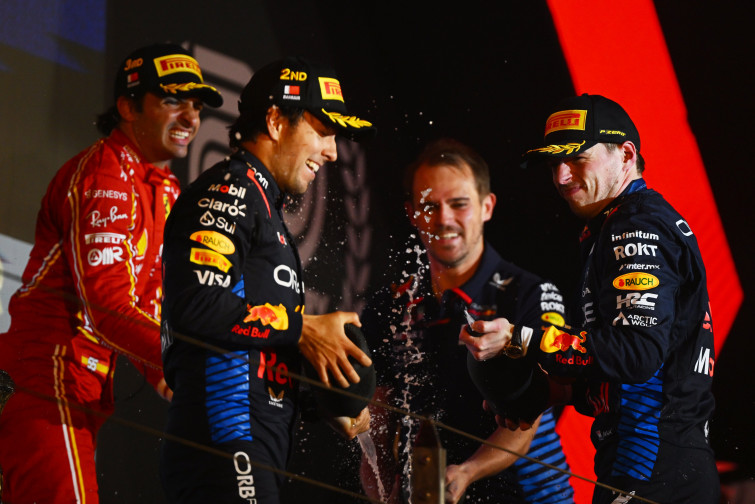 F1 | GP Bahrein. Verstappen y Pérez firmaron el primer doblete de la temporada, con Sainz acompañándoles en el podio