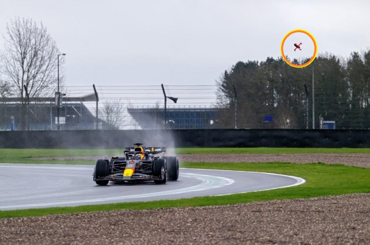 El único capaz de batir a Max Verstappen es un dron, por supuesto, de Red Bull