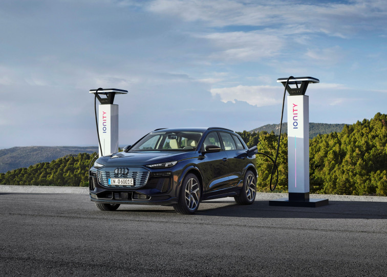 Audi anuncia el lanzamiento en verano del Q6 e-tron, rival directo del Tesla Model Y