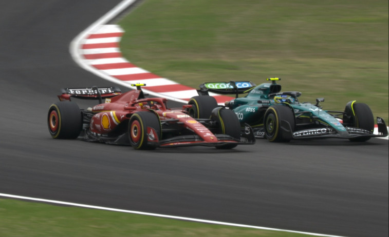 F1 | GP China. La disputa entre Alonso y Sainz en la Sprint les sacó a ambos del podio