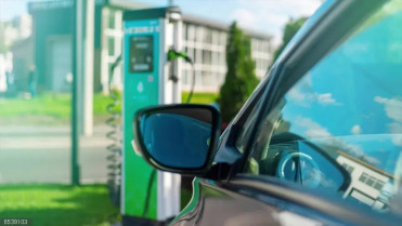Cada mes sin ayudas al coche eléctrico se pierden 260 empleos y 500 millones