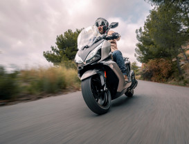 Kymco España lanza en España el renovado megascooter Super Dink GT 350