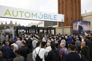 Automobile 2025. La pasión por el motor inunda las calles del salon de Barcelona en Montjuic
