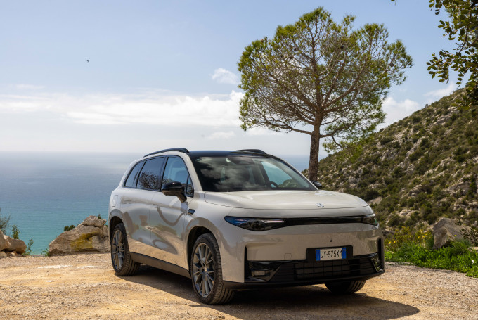 Los 25 SUV PHEV con más autonomía eléctrica