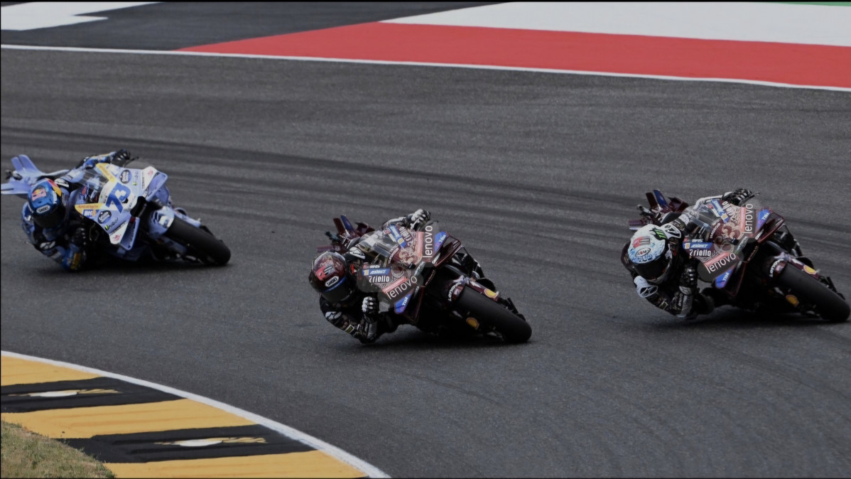 Motogp. che spettacolo. alex marc pecco
