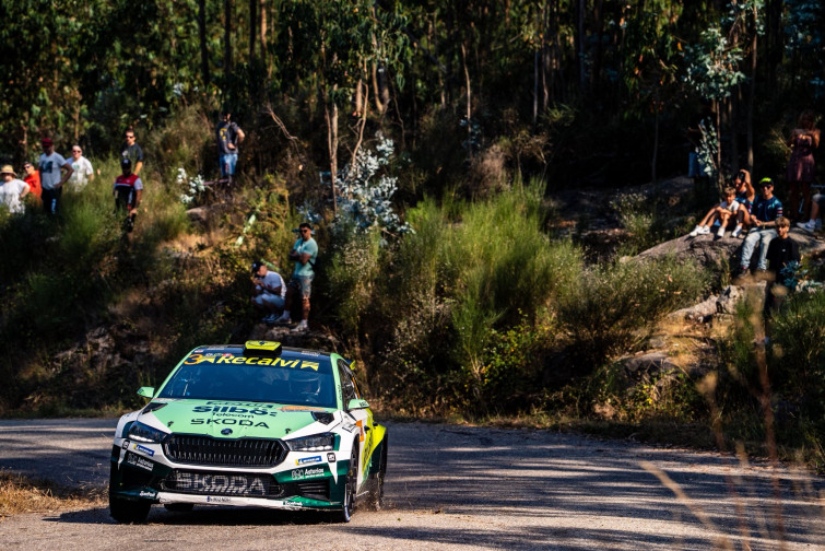 S-CER | Cohete Suárez encabezó el doblete de Skoda ganando su tercer Rías Baixas