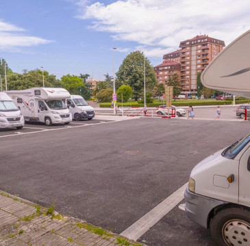 Zamora guarda silencio por las víctimas del atentado de Barcelona 